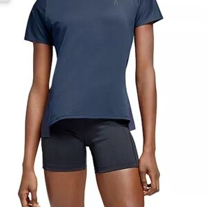 On cloud running performance t shirt size medium